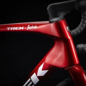 ROWER TREK DOMANE SLR7 gen. 4 Metallic Red Smoke to Blue Smoke Fade