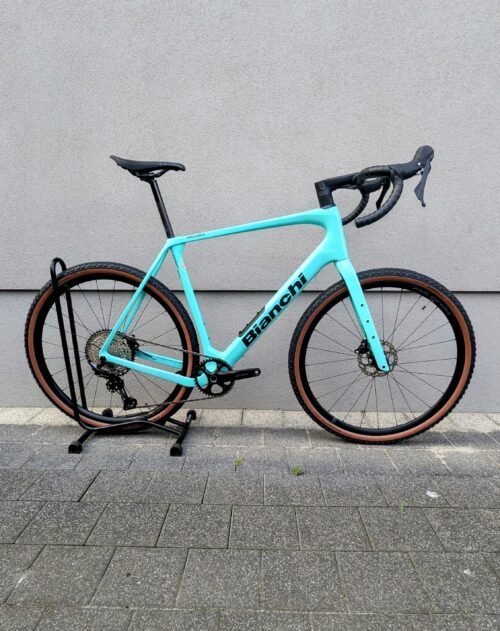 Rower gravelowy Bianchi ARCADEX COMP GRX610/822 Celeste Graphite