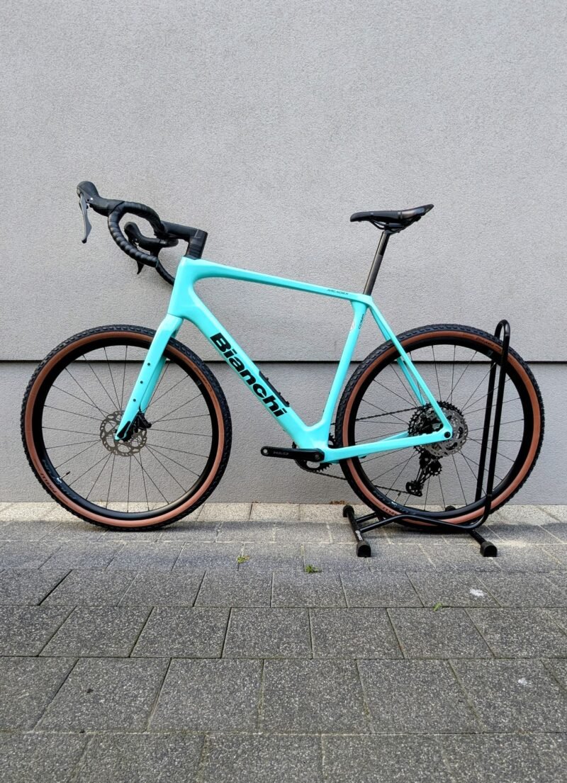 Rower gravelowy Bianchi ARCADEX COMP GRX610/822 Celeste Graphite