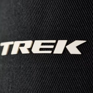 Czapka z daszkiem czarna - logo Trek